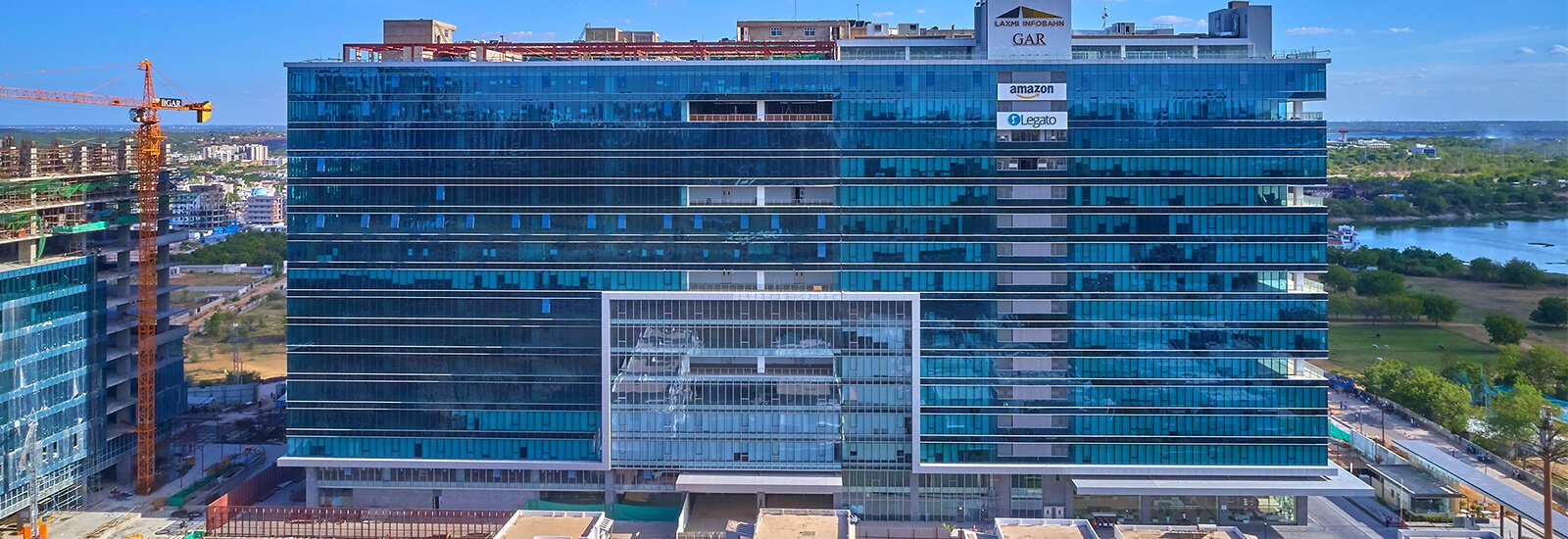 GAR SEZ — Sun Glazing facade detail