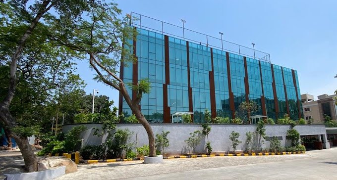 Heritage Foods — facade by Sun Glazing