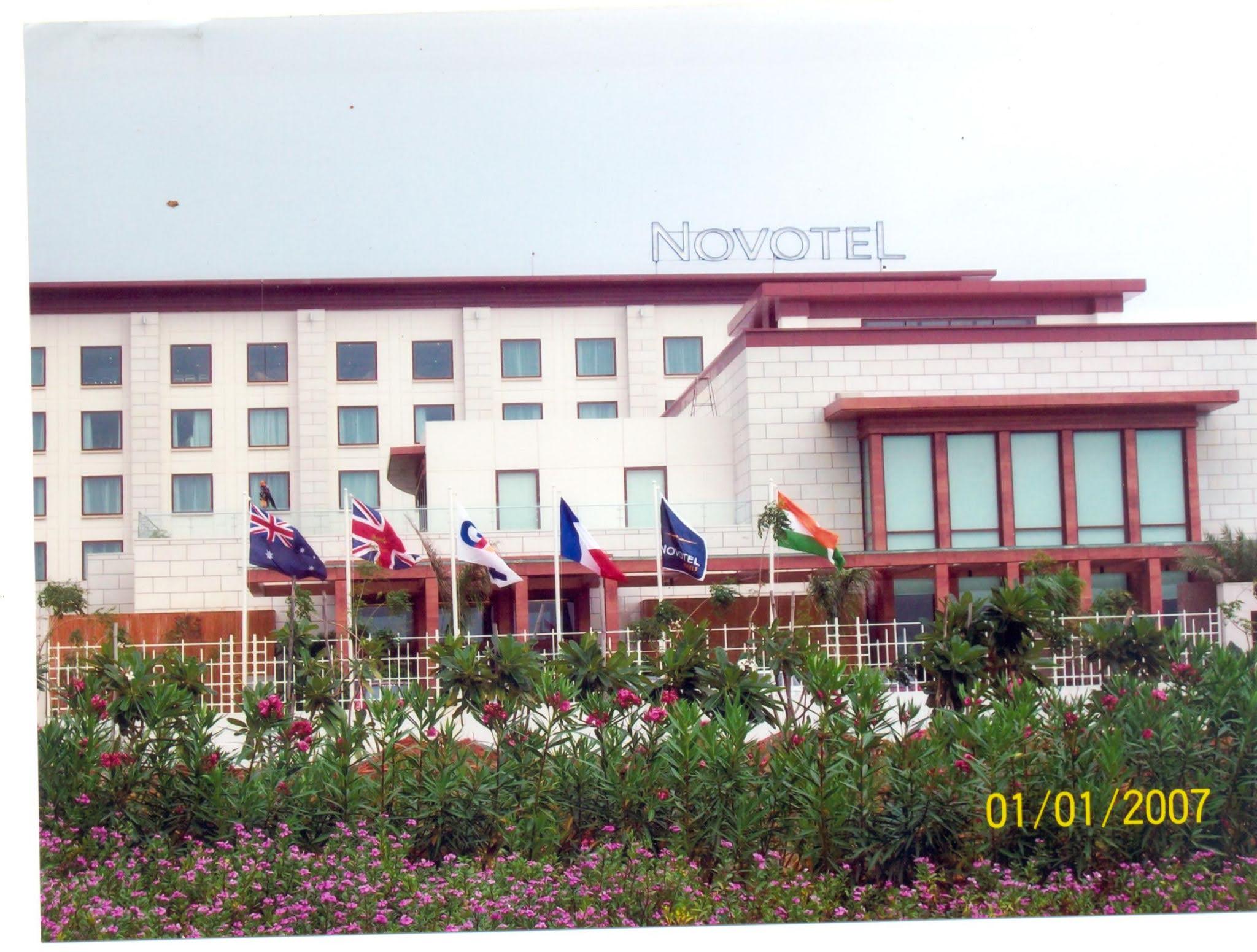Novotel RGIA — Sun Glazing facade detail