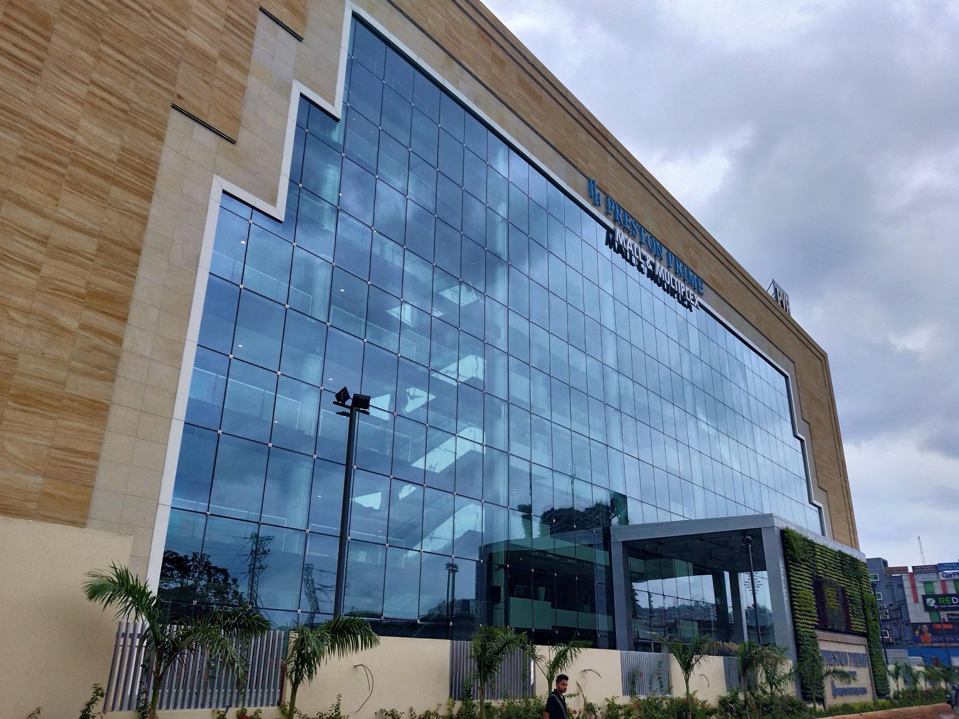 Preston Prime — facade by Sun Glazing