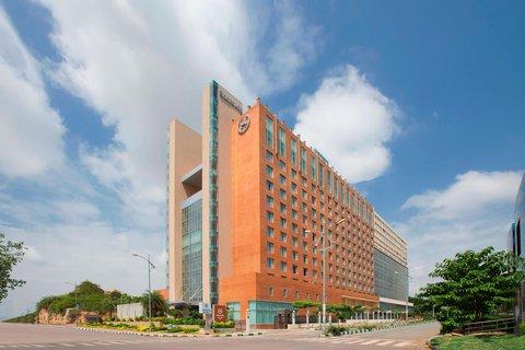 Sheraton Hotel + Offices — facade by Sun Glazing